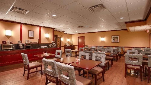 Best Western PLUS Lockport image 2